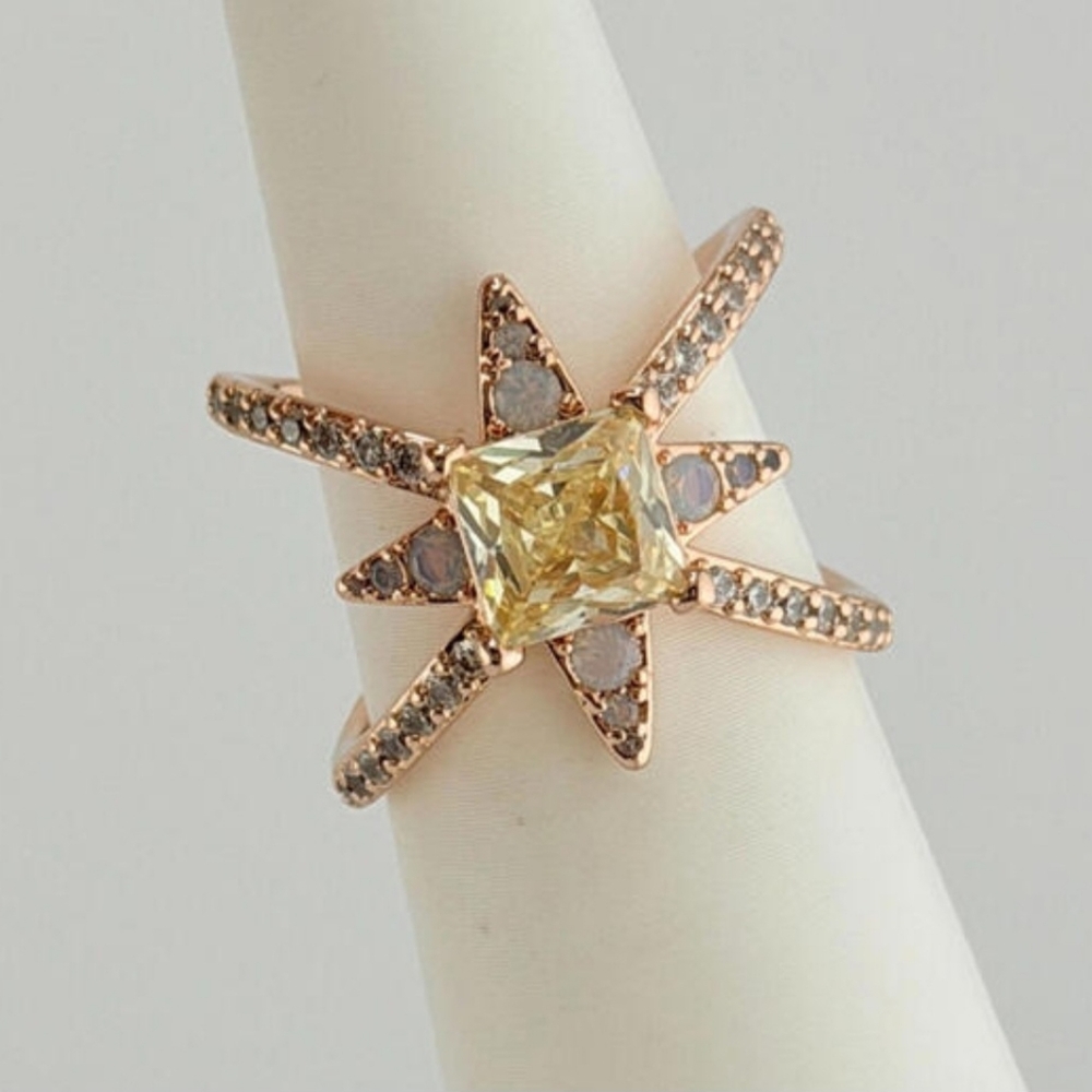 Bomb Party Glamorous Stylista Ring